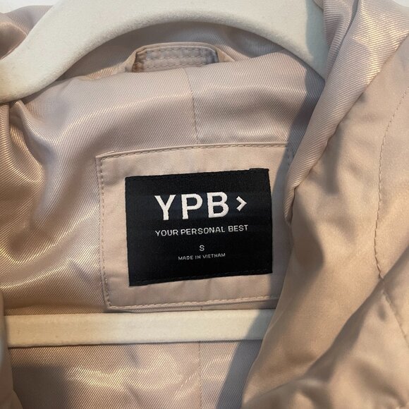 Abercrombie and Fitch Windbreaker - Picture 2 of 2